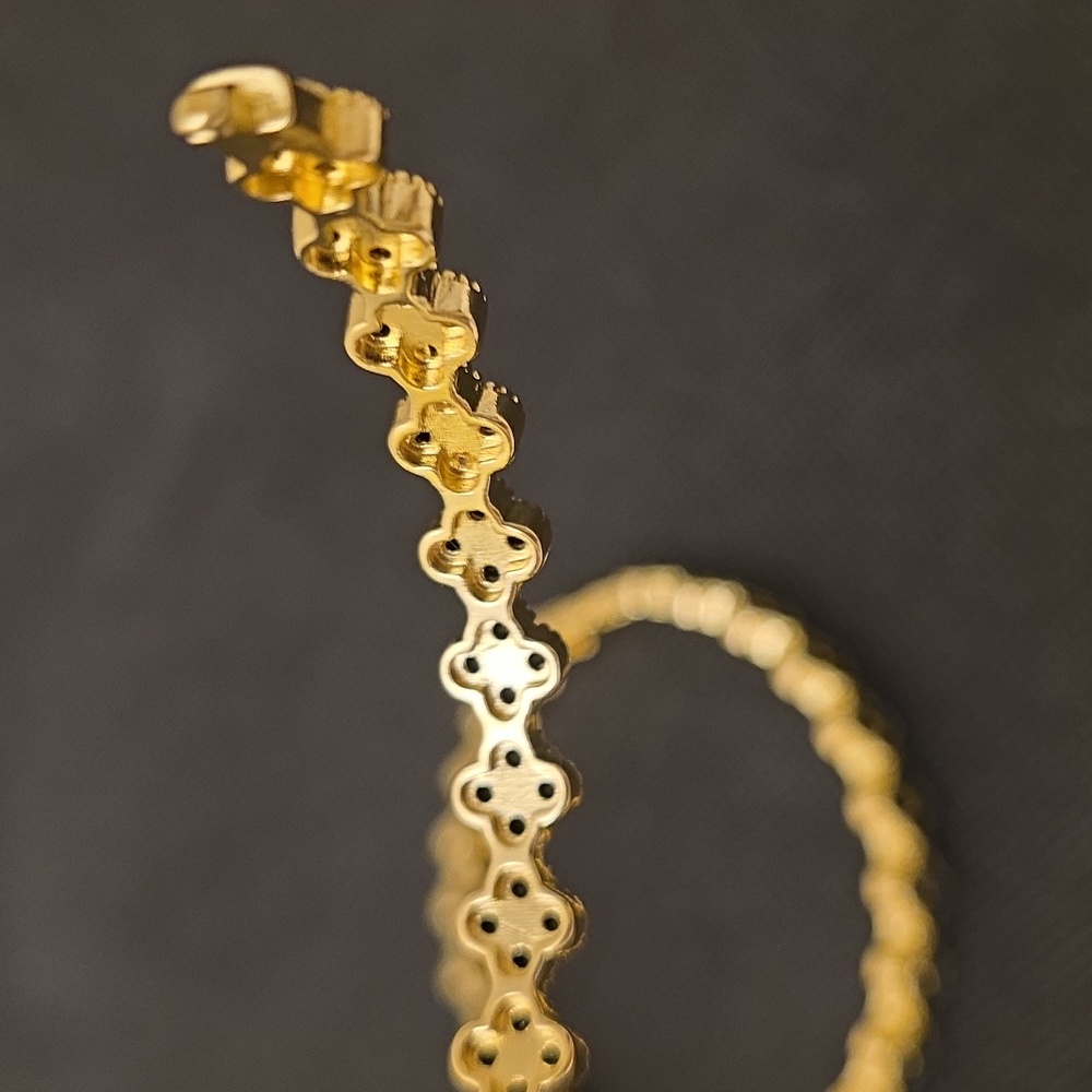 NEW Gold Plated Black Crystal Clover Hinge Bracelet Dubai - Picture 7 of 7